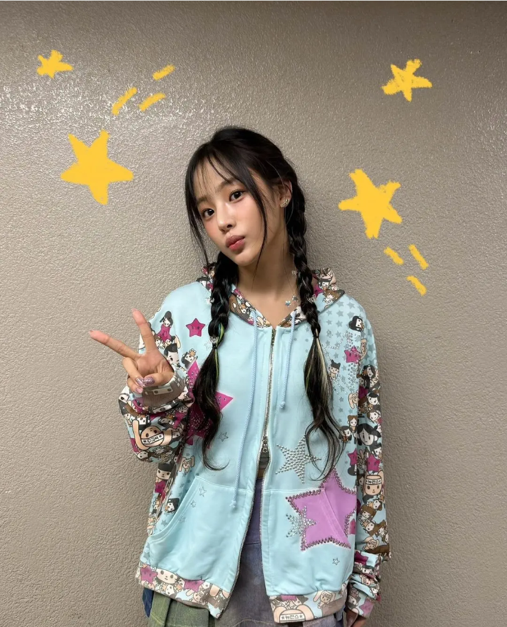 サッカーシャツ Russo paolinarusso newjeans 衣装 newjeans_official custom @paolina_russo jerseys for their Tokyo